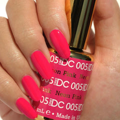 DAISY DND matching lacquer duo preview shows coordinated manicure options.