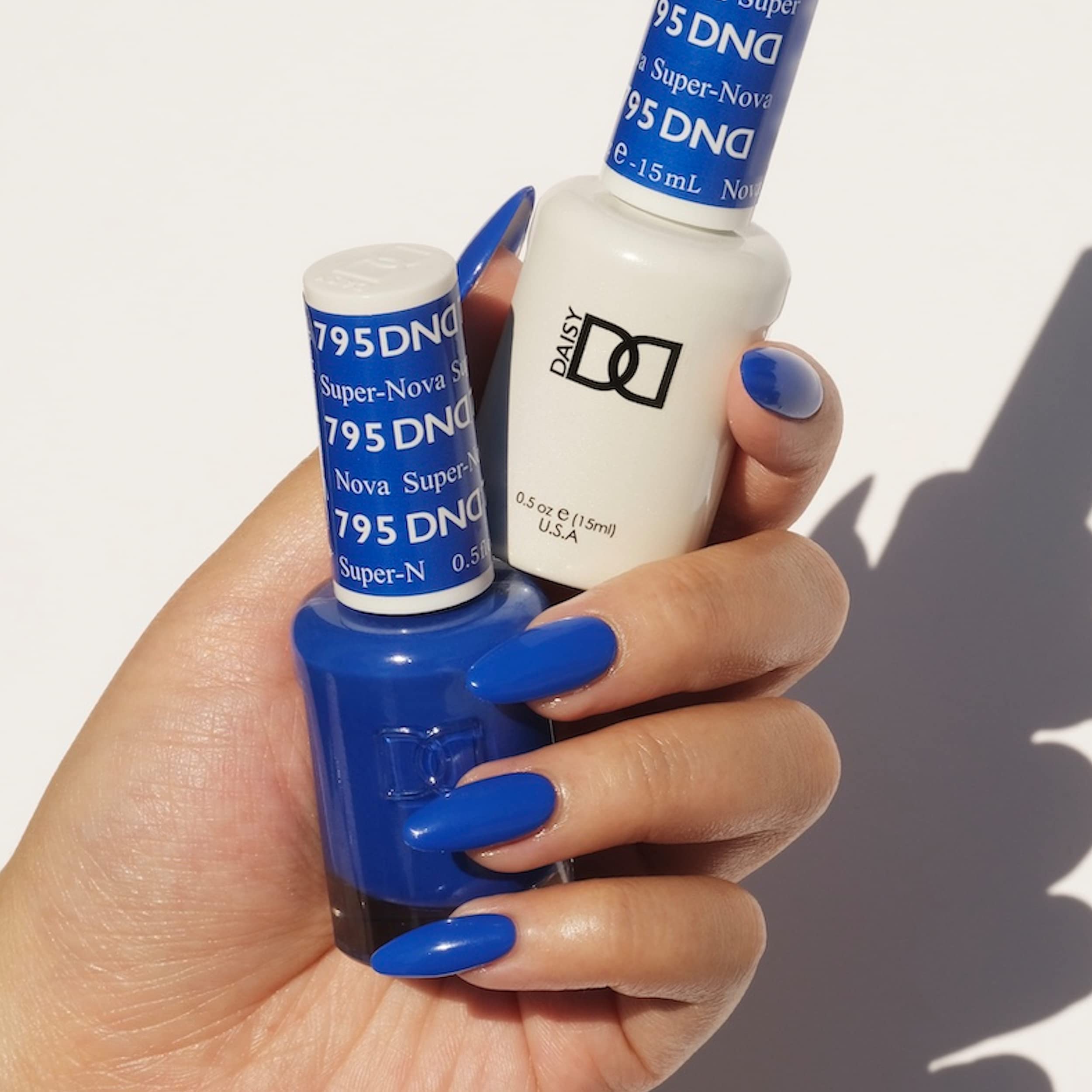 DAISY DND Rock N Blue 794 lacquer for quick air-dry color.