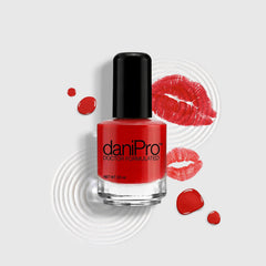 nails strengthened by biotin and vitamins in daniPro polish