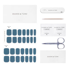 DANNI & TONI Indigo glossy finish close-up highlighting salon-like shine