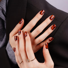 DANNI & TONI wraps incorporate built-in topcoat for faster manicures.