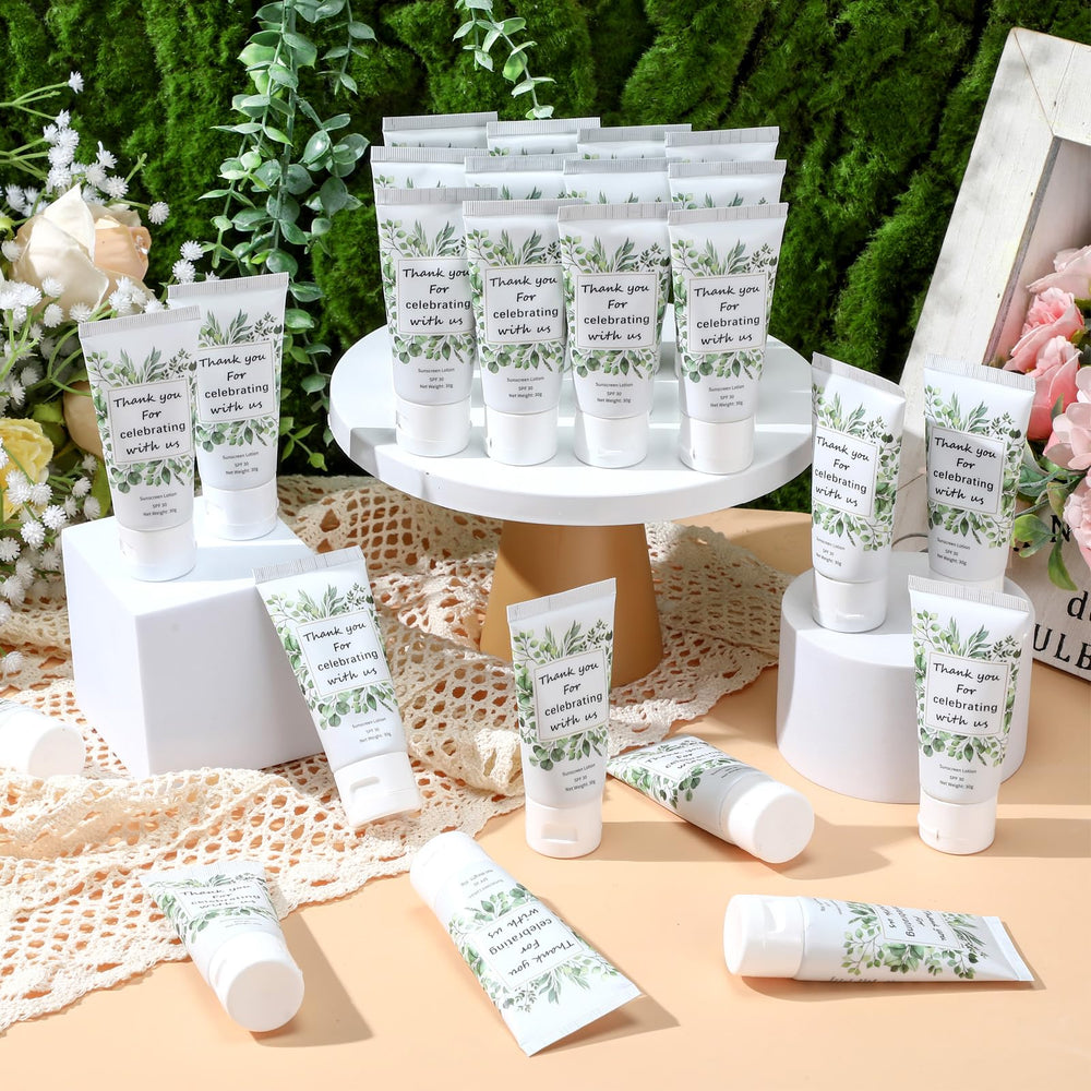 Dansib wedding leaf-pattern design sunscreen enhances party favors.