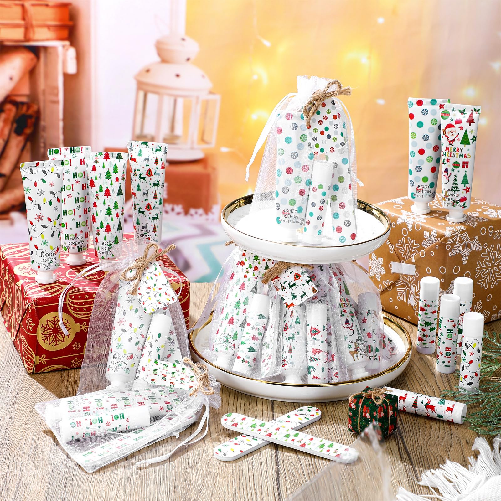 Dansib Christmas gift cards: elegant touches for party favors.