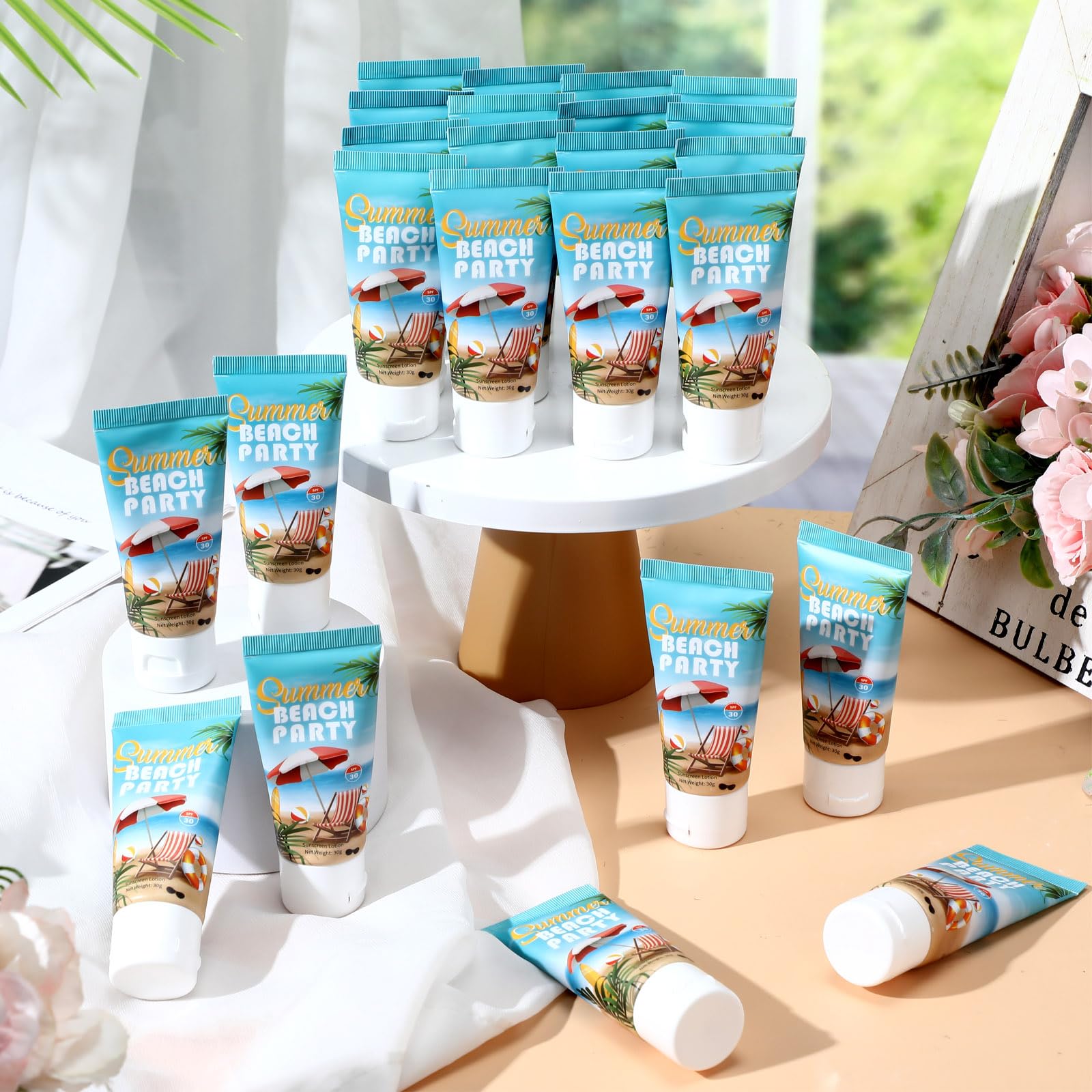 Dansib sunscreen cream texture is lightweight and fast-absorbing
