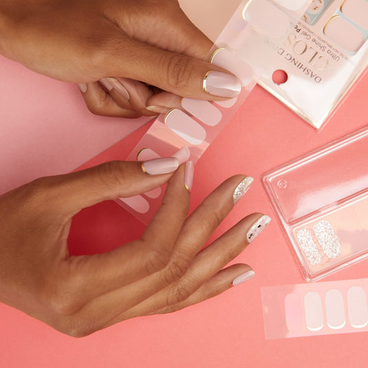 Dashing Diva Feeling Flush application on nails demonstrates fast, wrinkle-free gel strips.