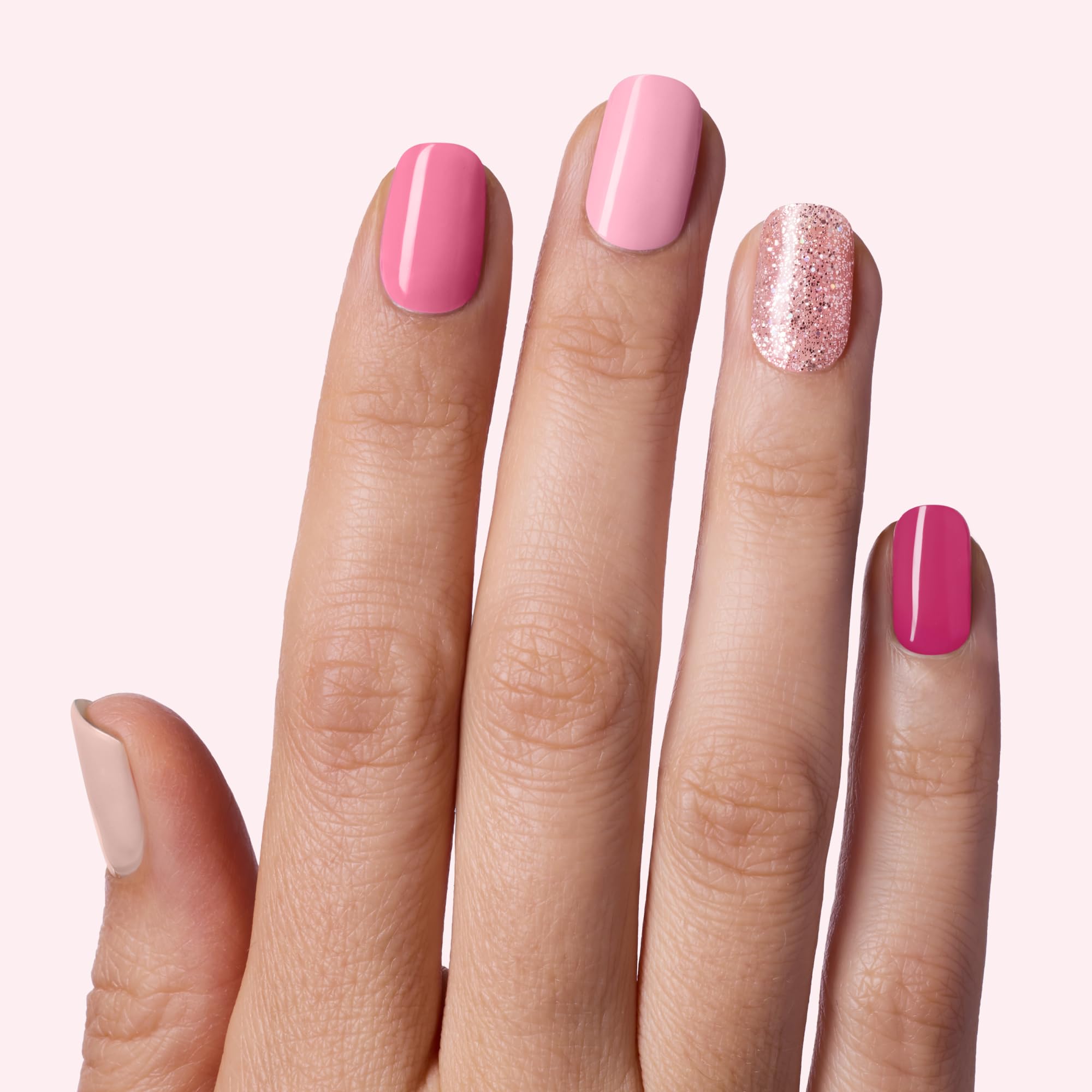Dashing Diva application close-up demonstrates quick, mess-free gel-look nails