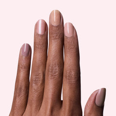 Dashing Diva Gloss 110 wraps shown for an easy salon-grade manicure at home.