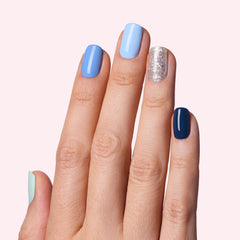 Dashing Diva prep pads 5-pack prep nails for lasting adhesion.