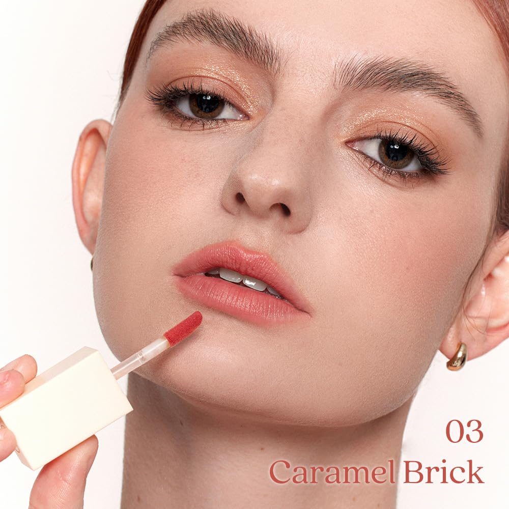 Dasique Cream de butter Tint #03 Caramel Brick on cheek offers natural matte finish for everyday wear.