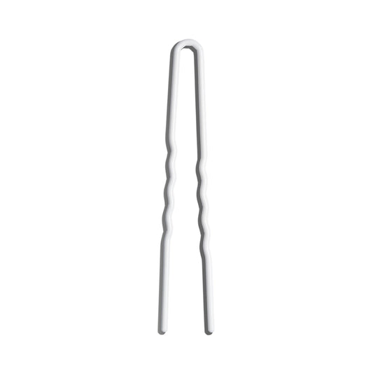 Day Rate Beauty Petite Power Pin chignon scene with stable support.