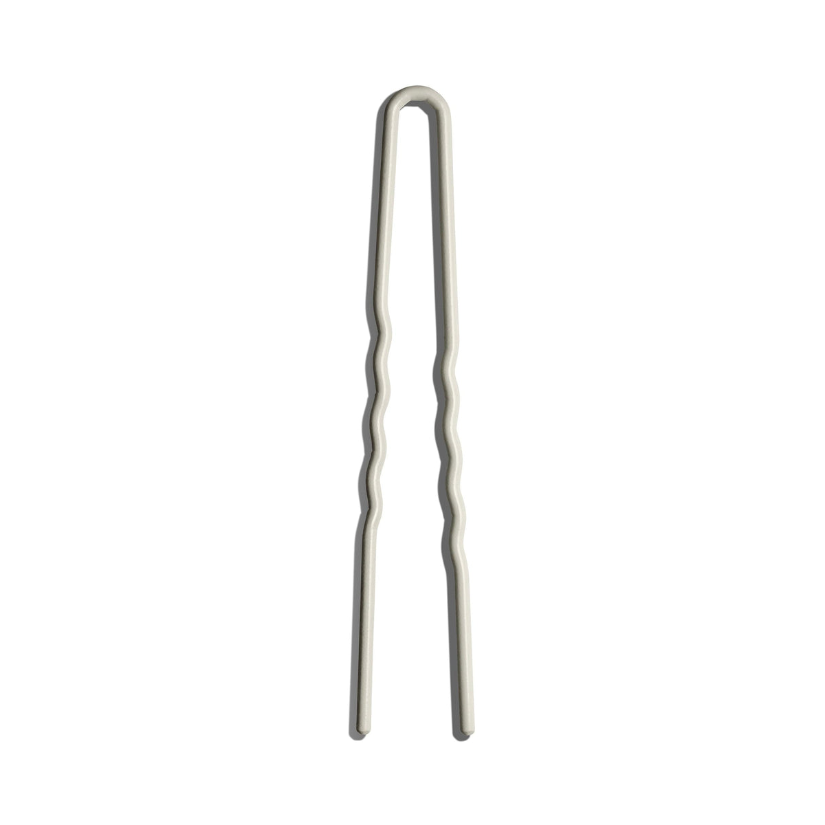 Day Rate Beauty Petite Power Pin Prosecco bun holds securely for daily updos.