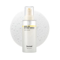 De:maf Here-Oh-My Serum bottle pour shows easy application and hydration potential.