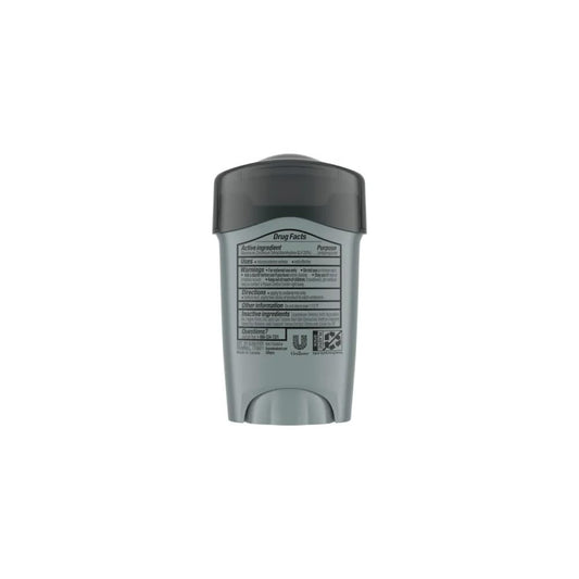 Degree Men Clean Clinical antiperspirant application shows easy, comfortable use.