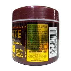 Del Indio Papago Tepezcohuite night cream spread demonstrates smooth application.