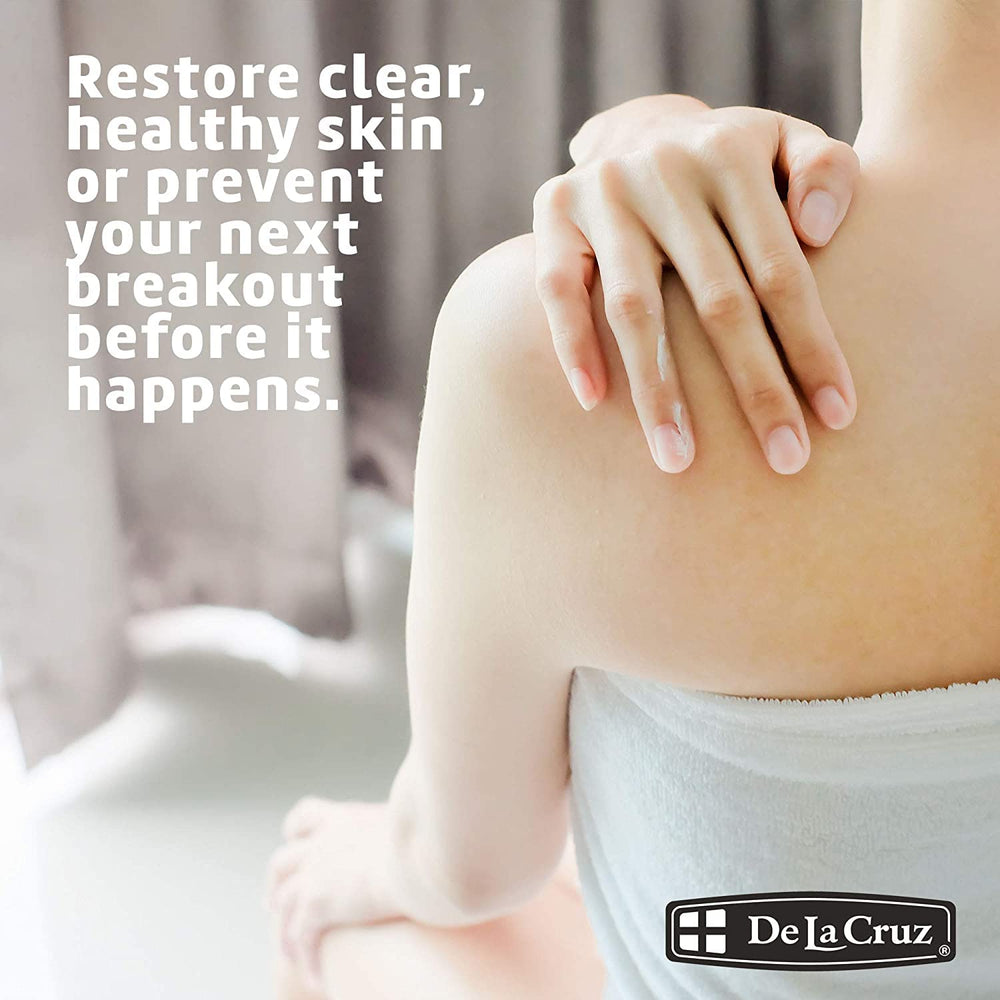Delacruz daily ten-minute spot mask on the face for clearer skin.