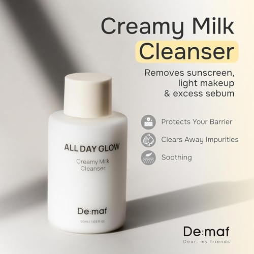 Texture of De:maf Olive Oil Cleanser shows nourishing, barrier-friendly formula.
