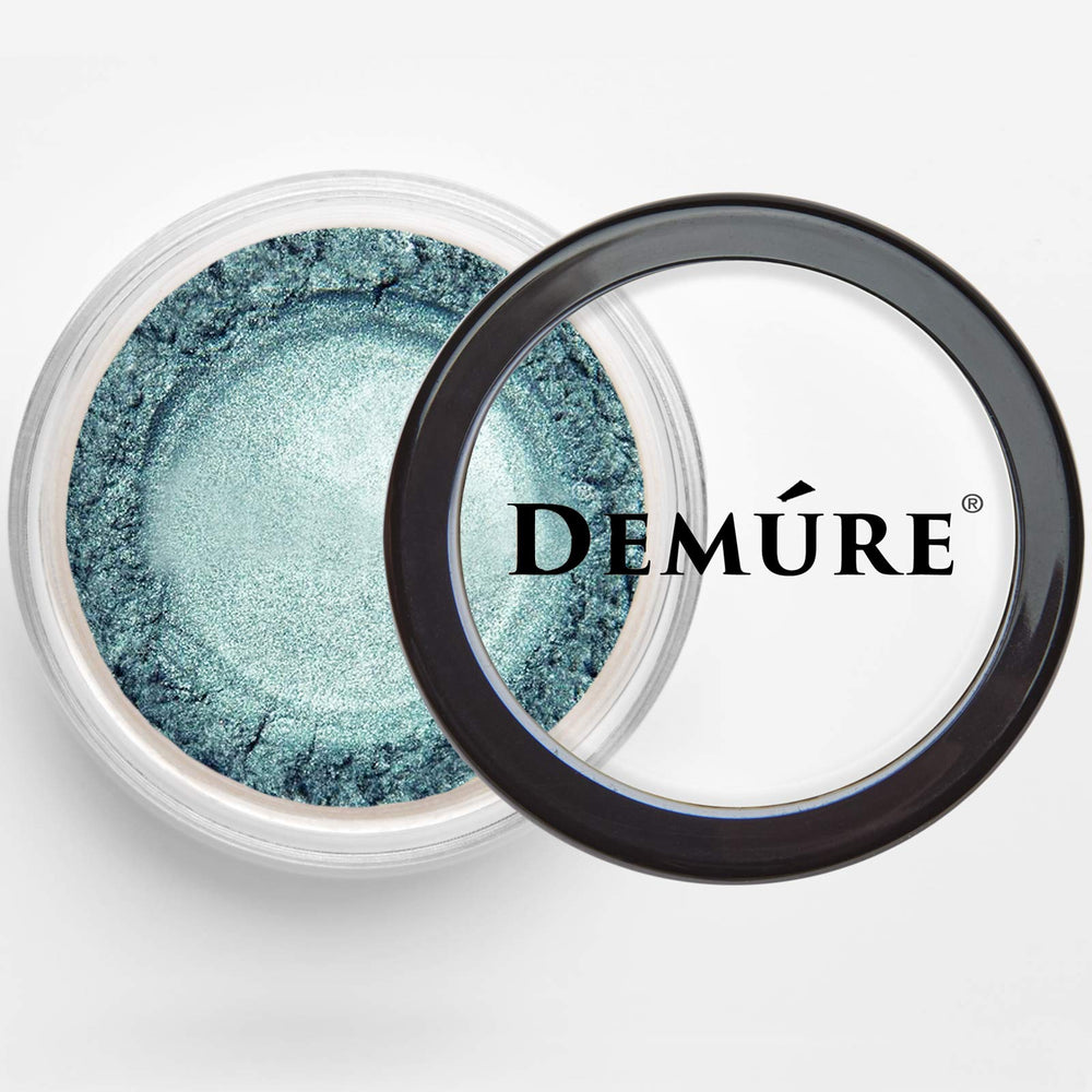 DEMÚRE Mermaid glitter eyeshadow palette with shimmering minerals for a coastal-inspired look.