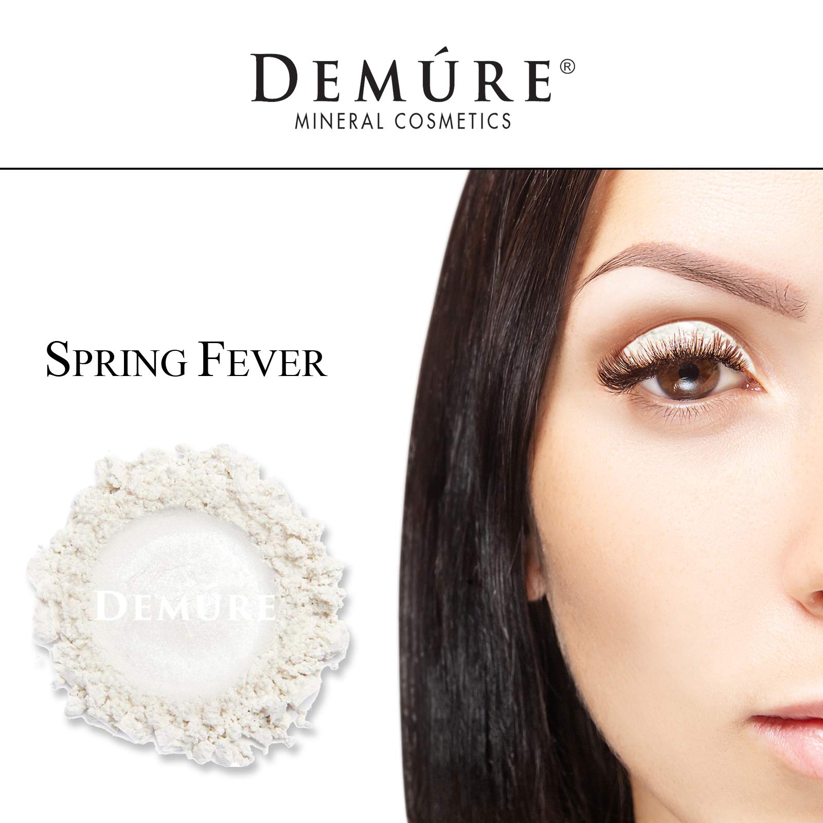 Smooth, even eyelid finish with light-reflecting shimmer from Demúre.