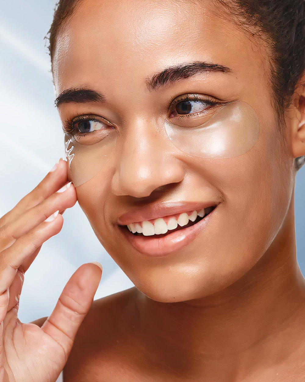 depology hydrogel formula hugs the eye contour for comfortable wear.