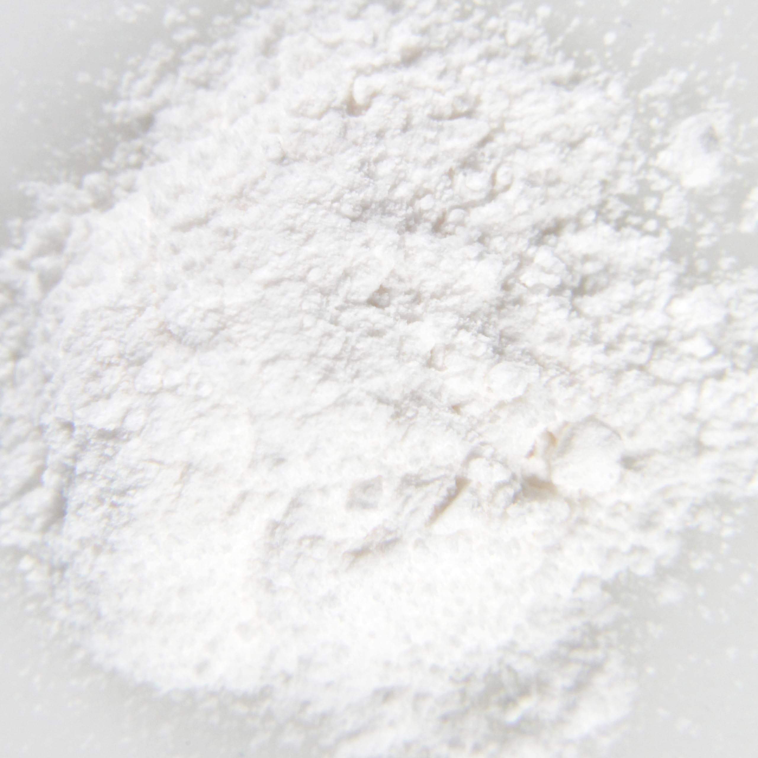 DERMAdoctor Kakadu C niacinamide ingredient highlights pore refinement.
