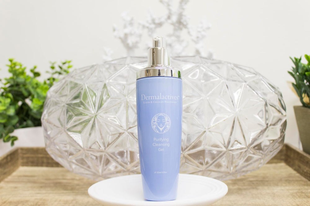 Dermalactives Purifying Cleansing Gel removing makeup residue in action.