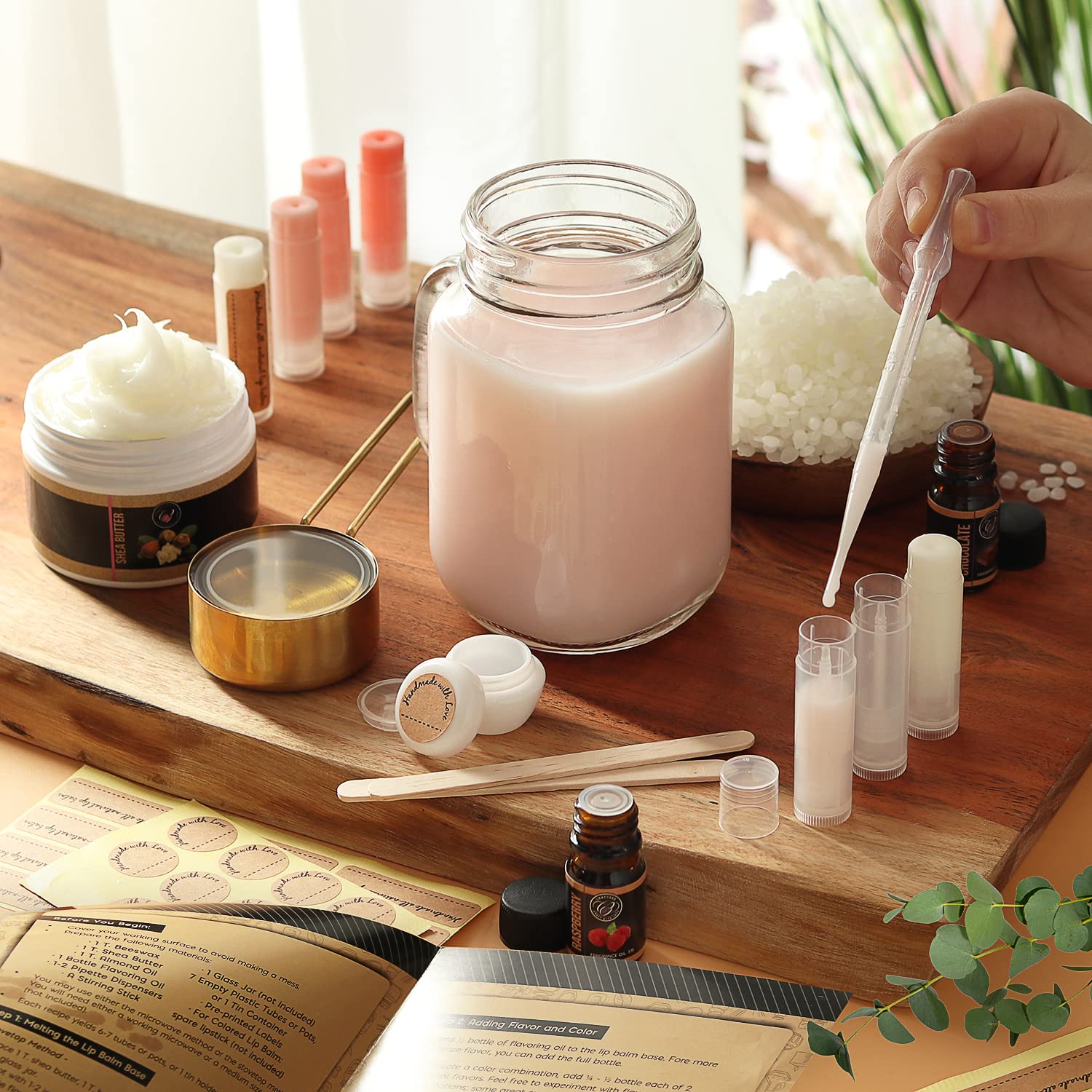 DilaBee CraftZee kit supports kids and adults crafting at home.