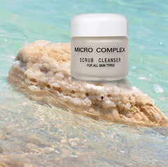 Dinur Cosmetics Micro Complex Deep Scrub applied on skin yields a refreshed, smooth-feeling complexion.