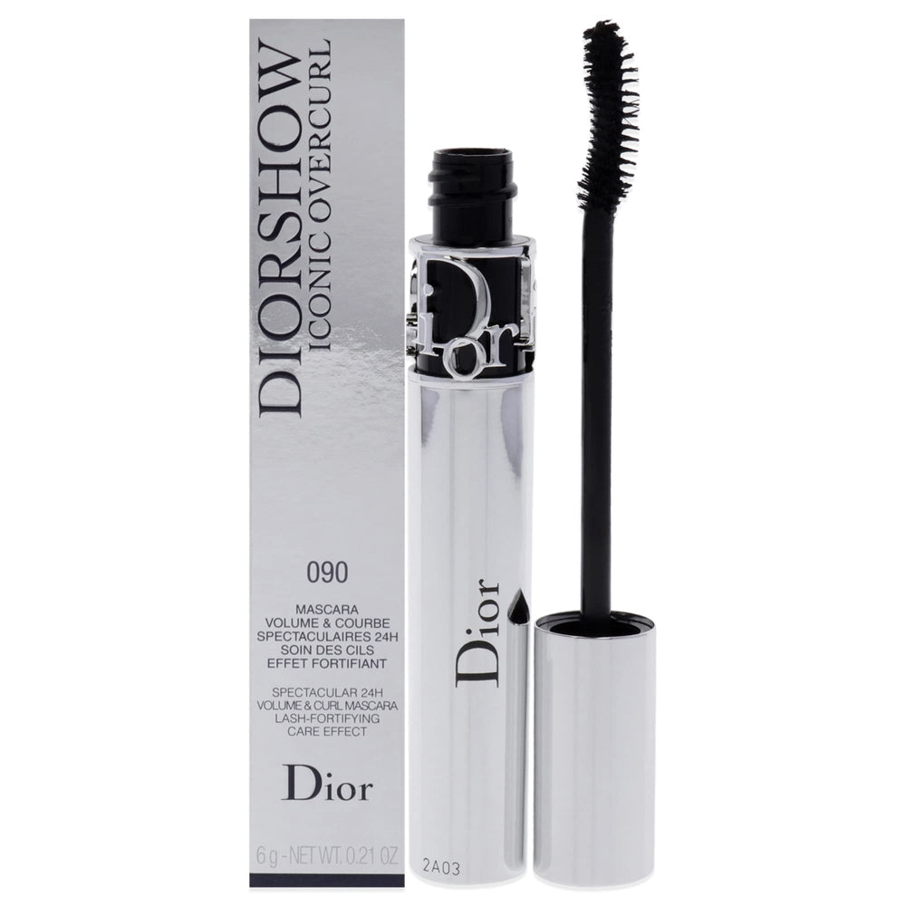 Dior Diorshow Iconic Overcurl curved brush close-up for dramatic lift
