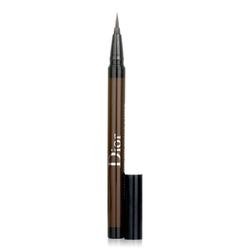 Dior Diorshow On Stage Liner applicator detail for precise control.