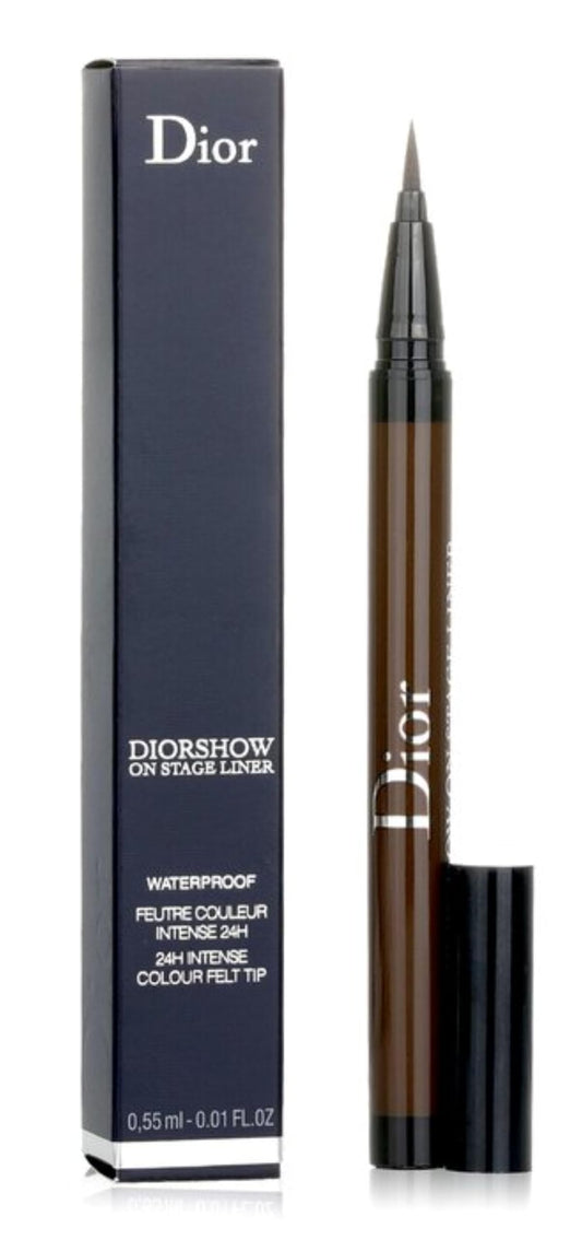Dior Diorshow On Stage Liner close-up shows the flexible tip for varied line thickness.