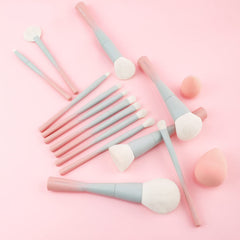 Docolor stand-up base design keeps brushes tidy and ready