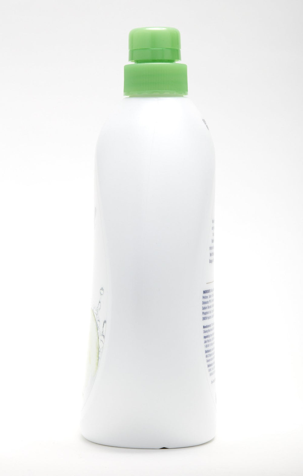 Dove Go Fresh fragrance splash evokes an uplifting scent for energized starts.