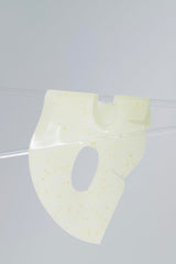 Dr.nineteen ReDRN Skin Magnet Hydrogel Mask applied on face demonstrates cooling and soothing relief.