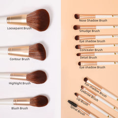 DUcare soft synthetic bristles on premium brushes ensure gentle application and easy cleaning.
