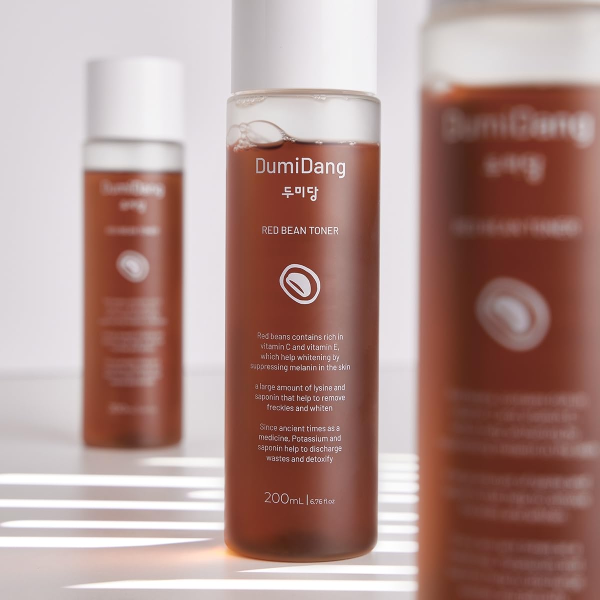 DumiDang Toner texture swatch conveys light, non-greasy feel for daily use.