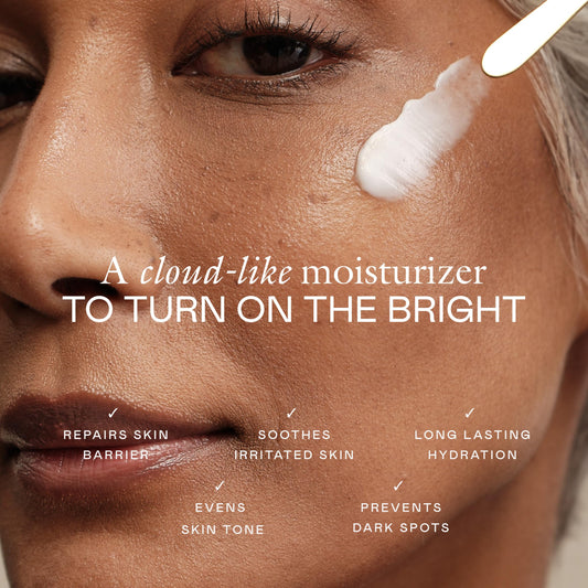 EADEM Cloud Cushion texture swatch reveals creamy, smoothing consistency.