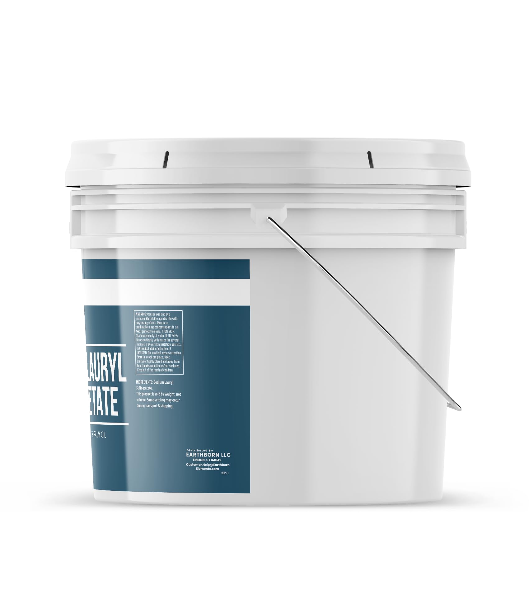 Earthborn Elements SLSA derived from coconut and palm oils.