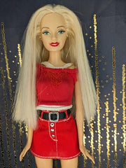 EasyHair application spray gently detangles doll hair