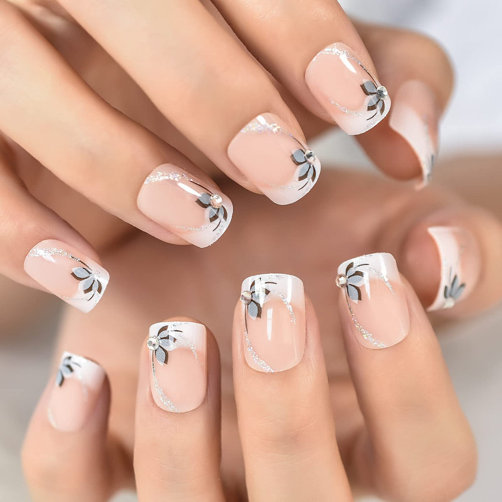 EchiQ reusable press-on nails easy to apply and remove at home