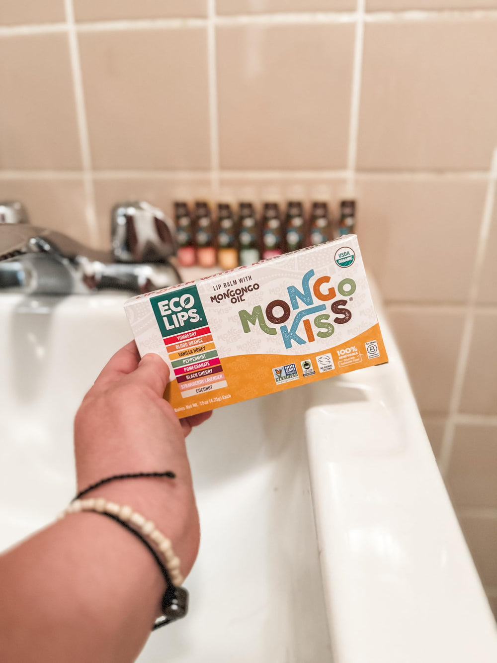 Eco Lips Mongo Kiss recyclable tube highlights eco-friendly packaging.