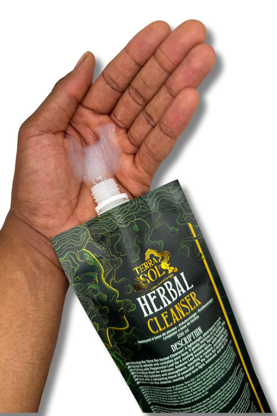 Ecoslay Terra Sol cleanser pour bottle closeup emphasizes refreshing peppermint benefits on scalp