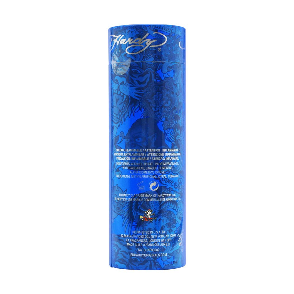 ED HARDY Love & Luck close-up highlights rich notes of citrus and woods for daily confidence.