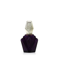 Elizabeth Taylor Passion spray-application showing floral-spice notes for special occasions.