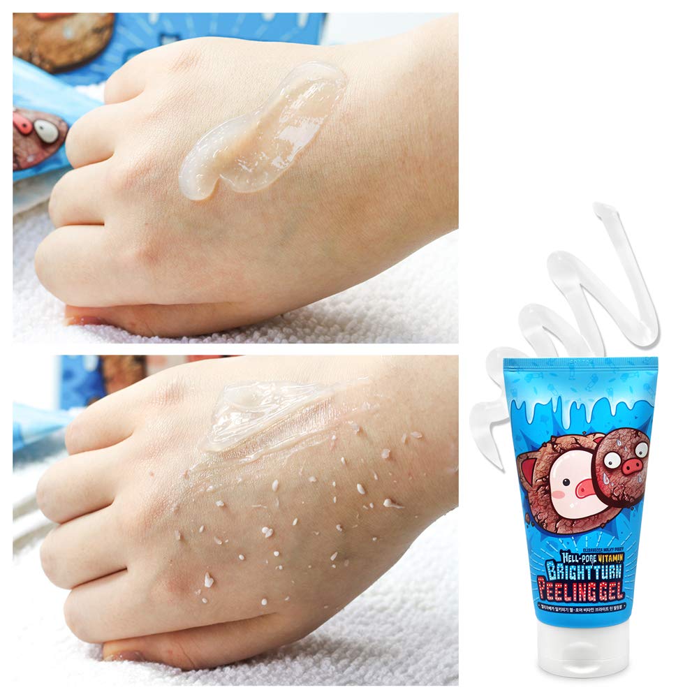 Applying Elizavecca peeling gel on the face for gentle exfoliation