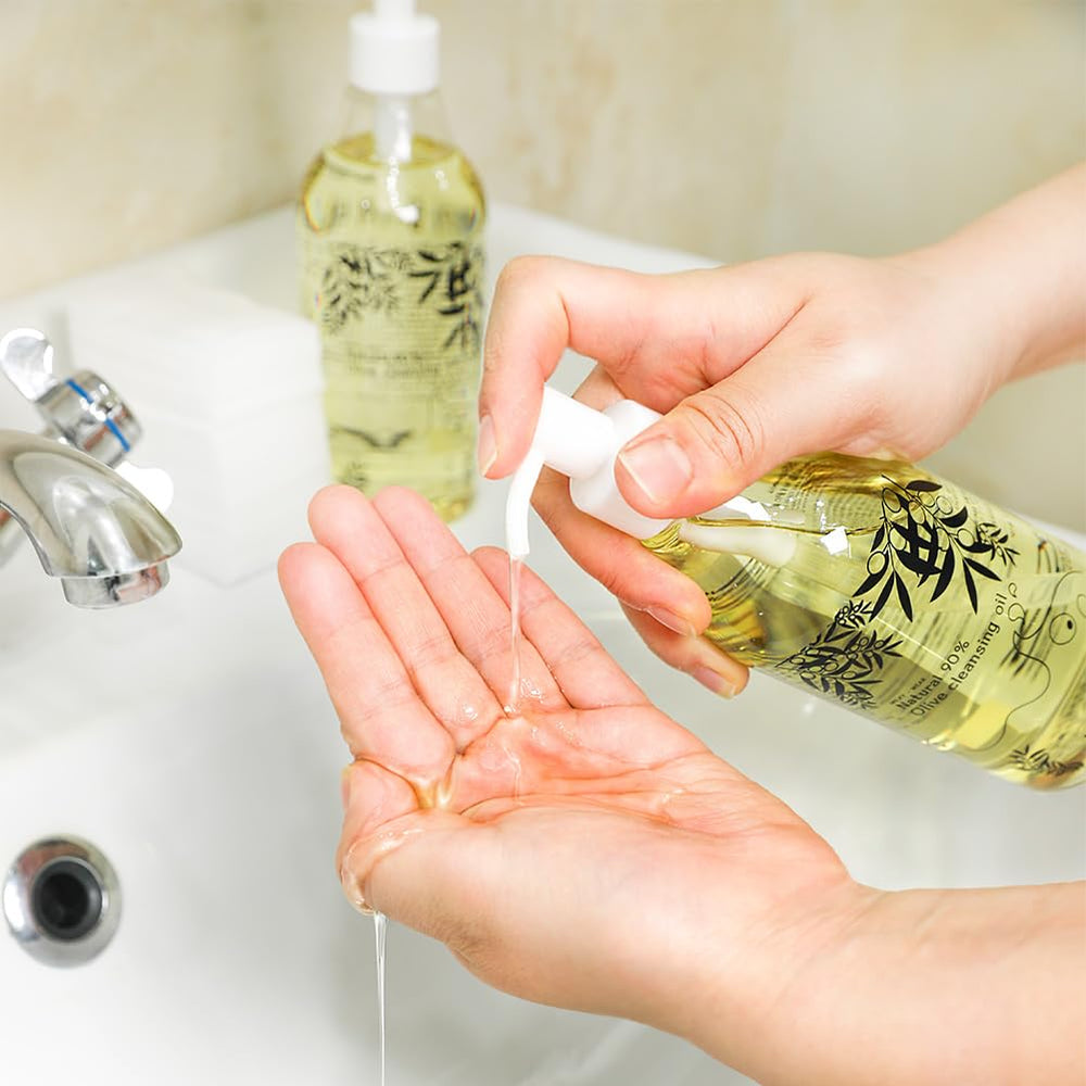 Elizavecca Natural Olive Cleansing Oil texture, silky feel without harsh irritation.