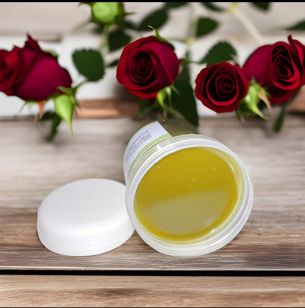 Packaging front of Ella Chebe Hair Grease for easy daily use