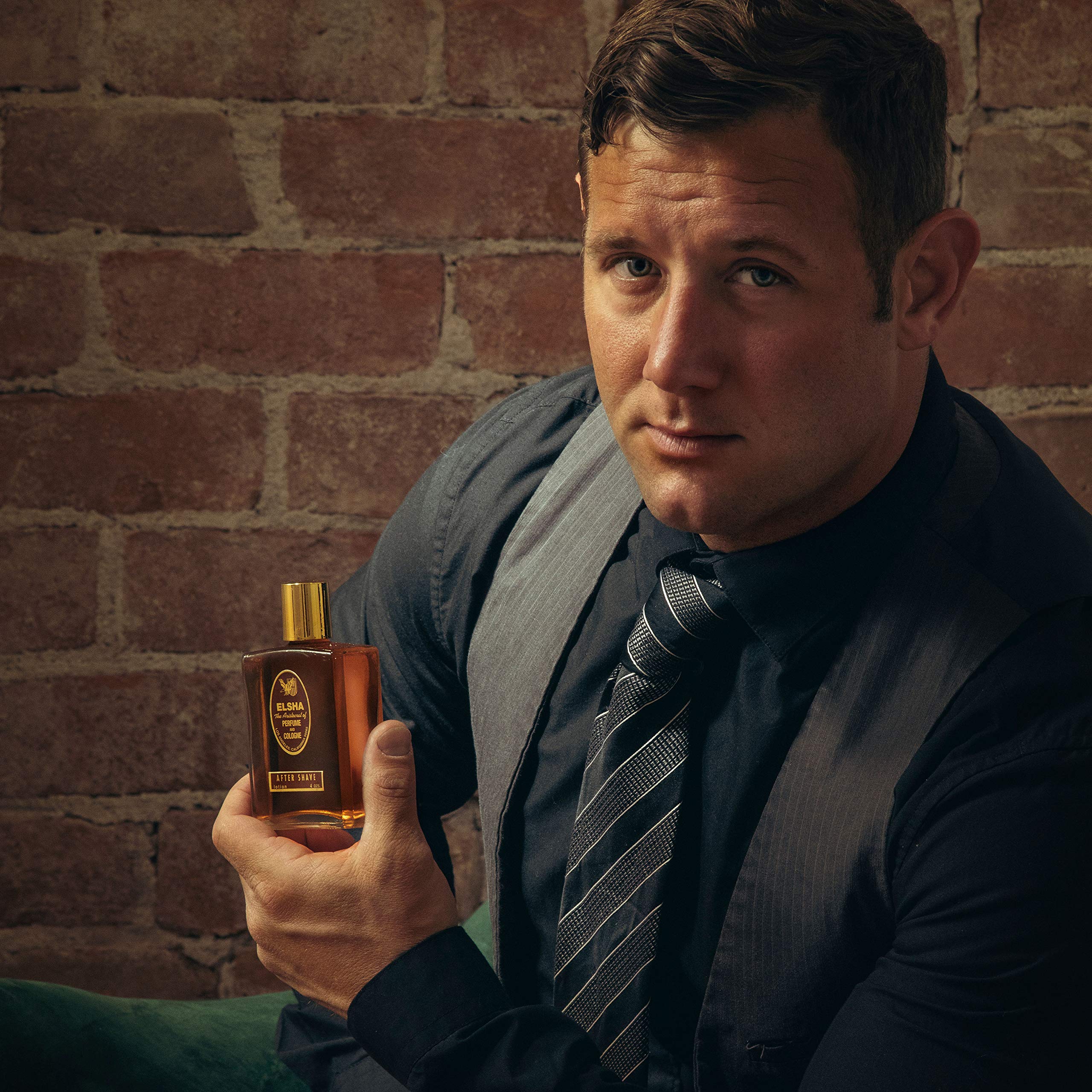ELSHA Cologne 1776 wood accents with cedar and amyris tones.
