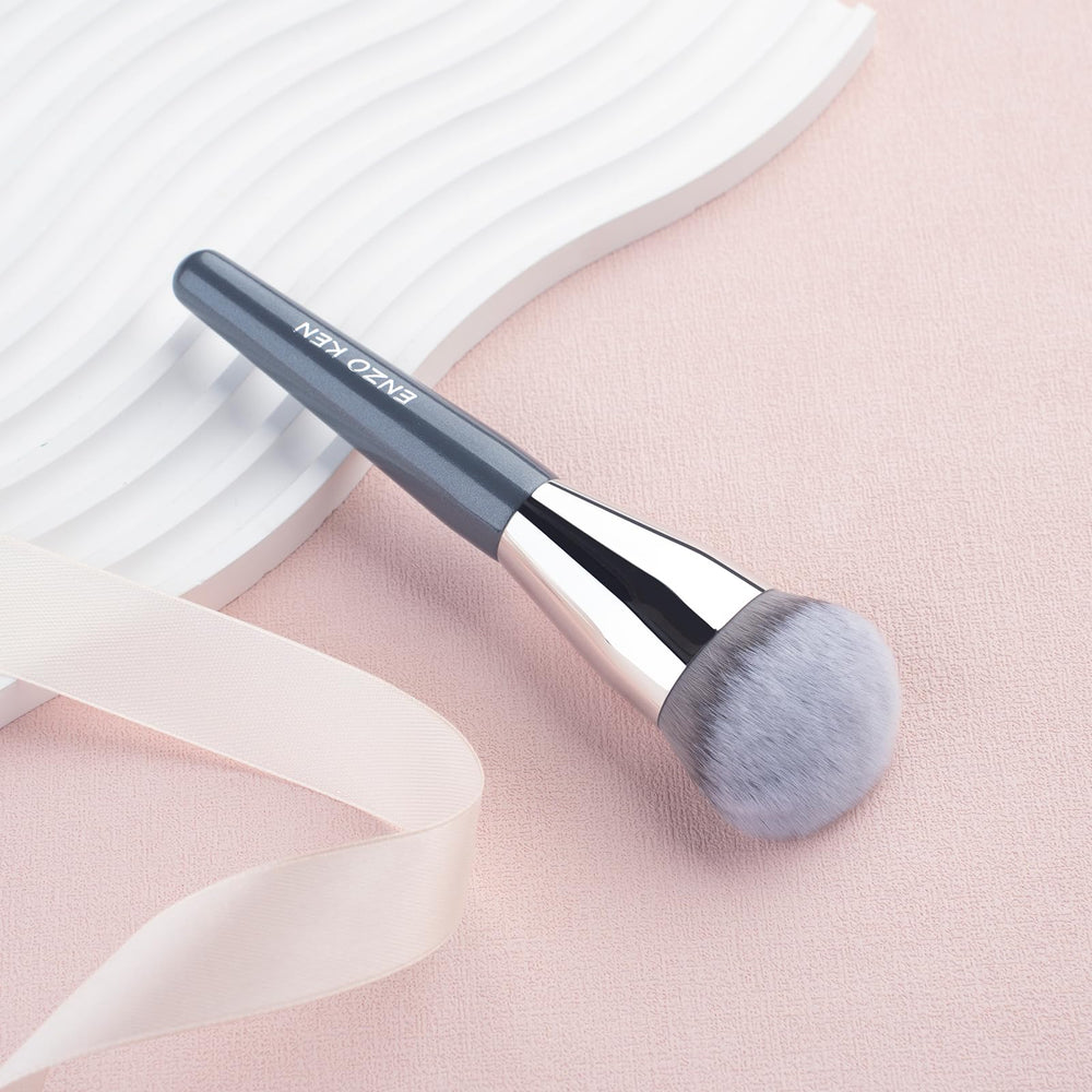 ENZO KEN glitter birch handle brush offers comfortable grip and stylish detail