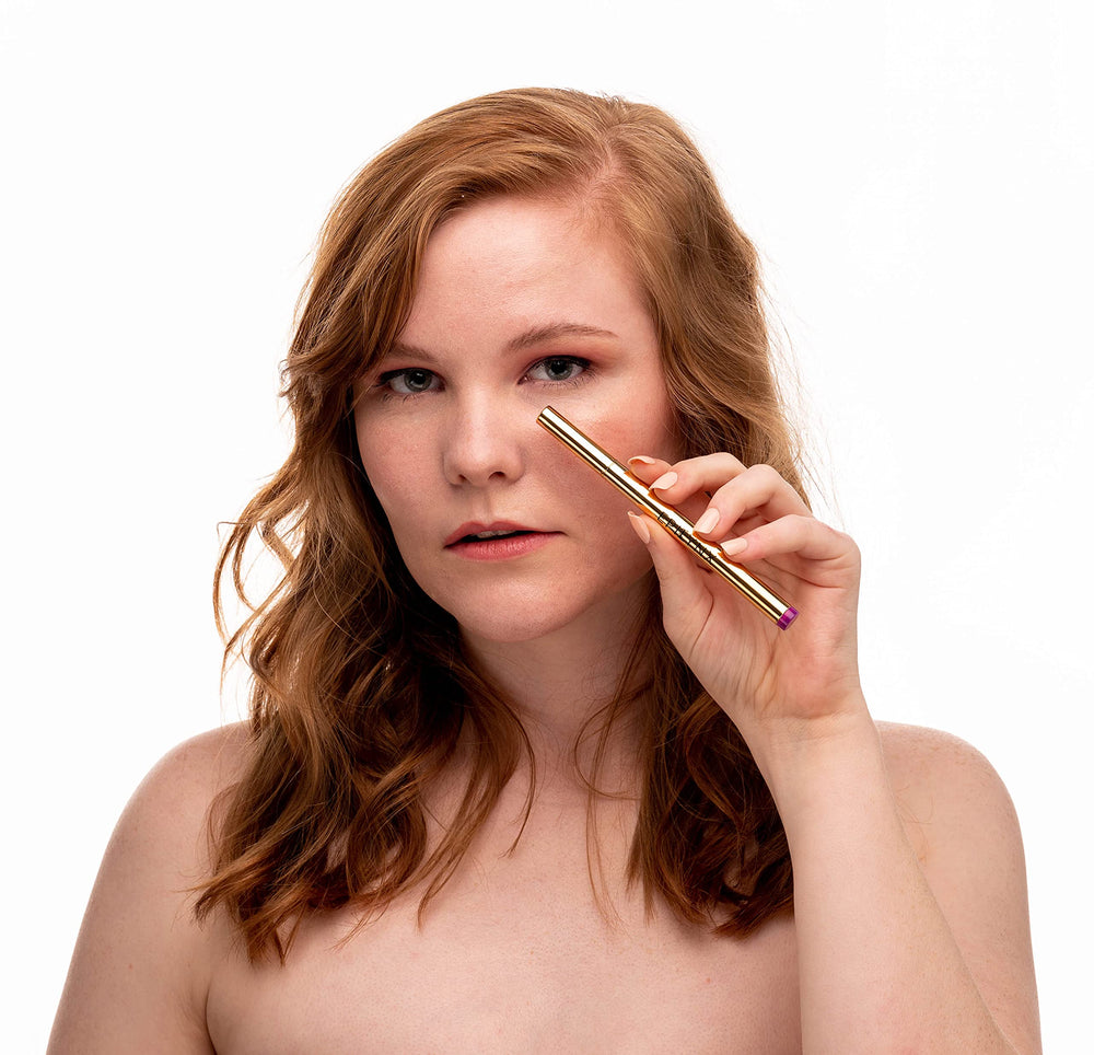 EPILYNX perfecting the cat-eye with a sharp edge