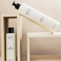 ERA TUA Tender Silk Bouncing Curls Shampoo fragrance notes evoke lychee and florals.
